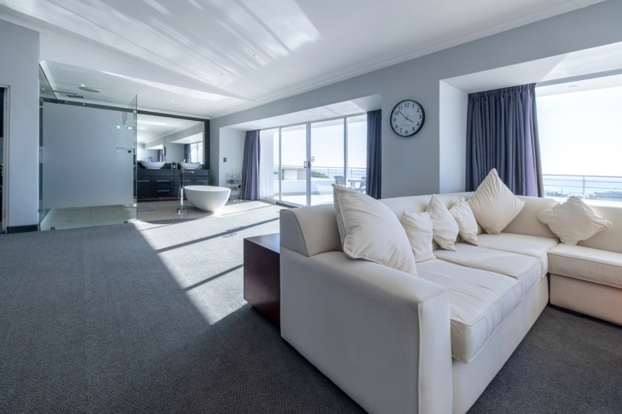 5 Bedroom Property for Sale in Jeffreys Bay Central Eastern Cape